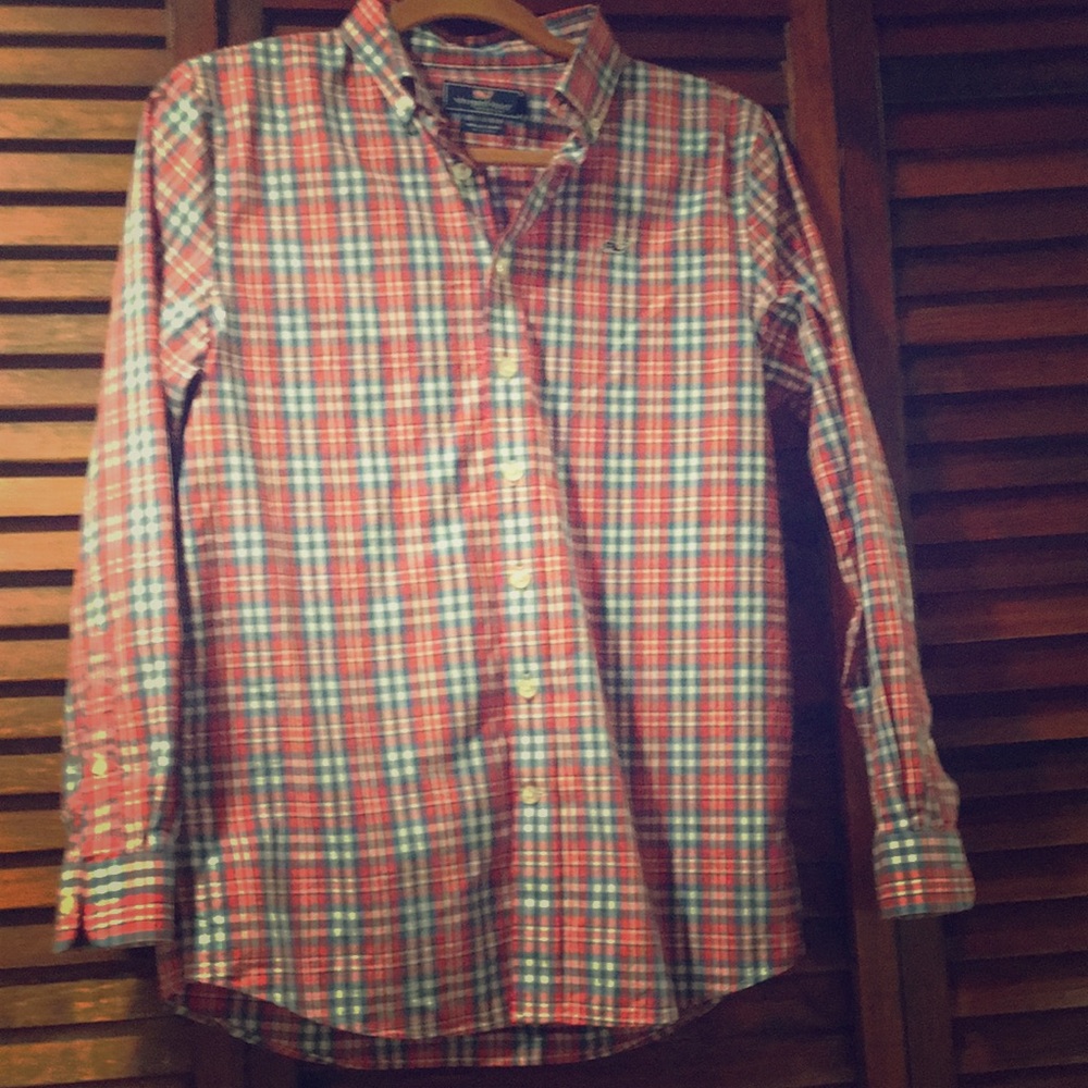 Vineyard Vines young men’s shirt